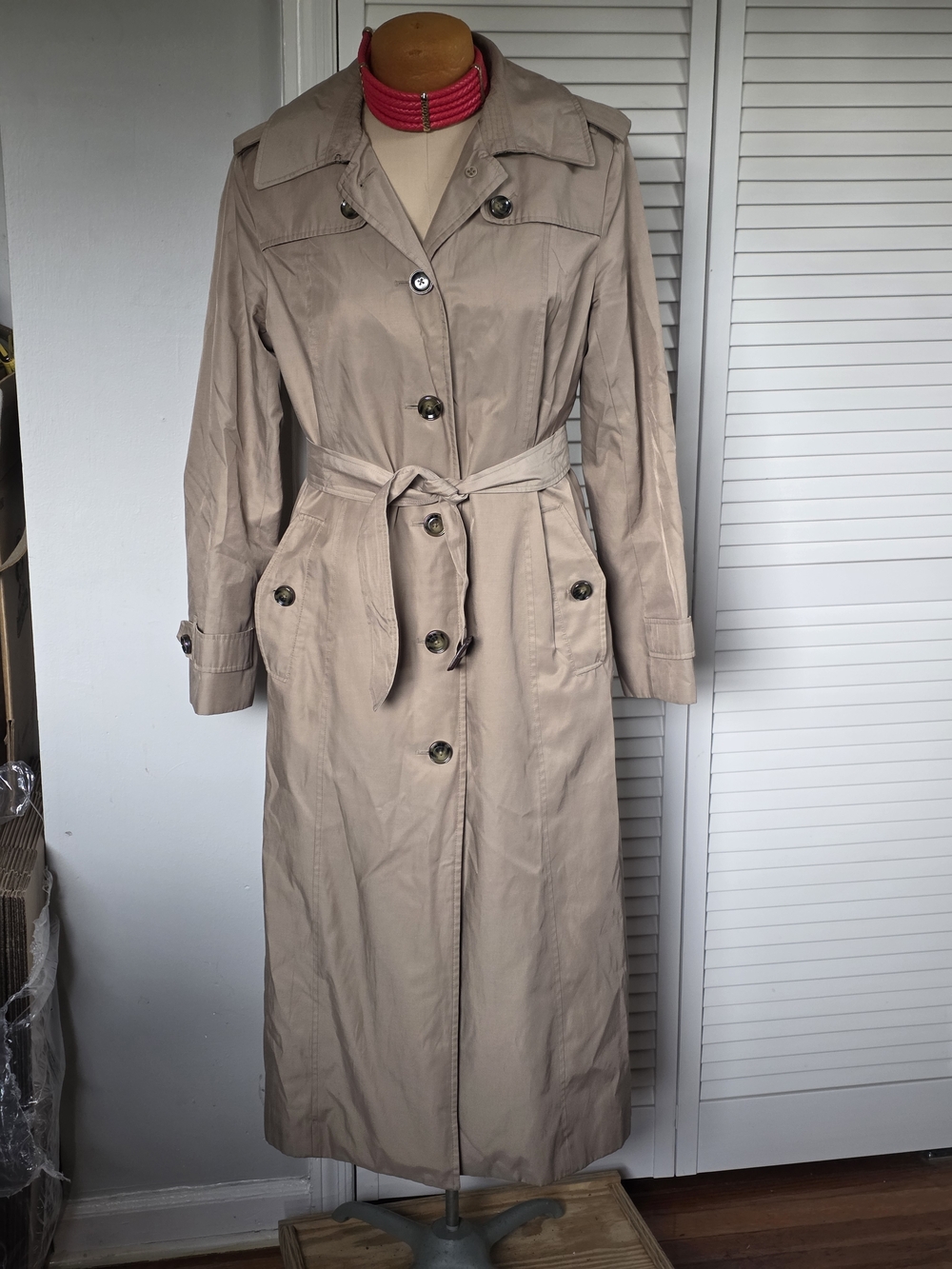 London Fog Classic Beige Trench Coat M